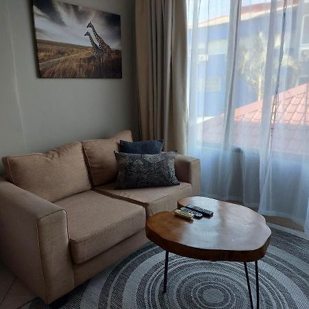 Sundown Guest House มาปูโต ภายนอก รูปภาพ
