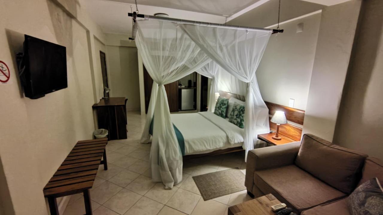 Sundown Guest House มาปูโต ภายนอก รูปภาพ