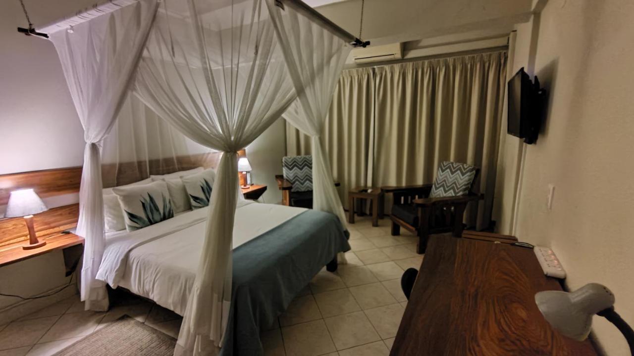 Sundown Guest House มาปูโต ภายนอก รูปภาพ