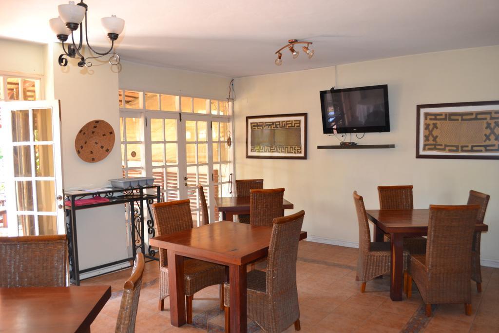 Sundown Guest House มาปูโต ภายนอก รูปภาพ